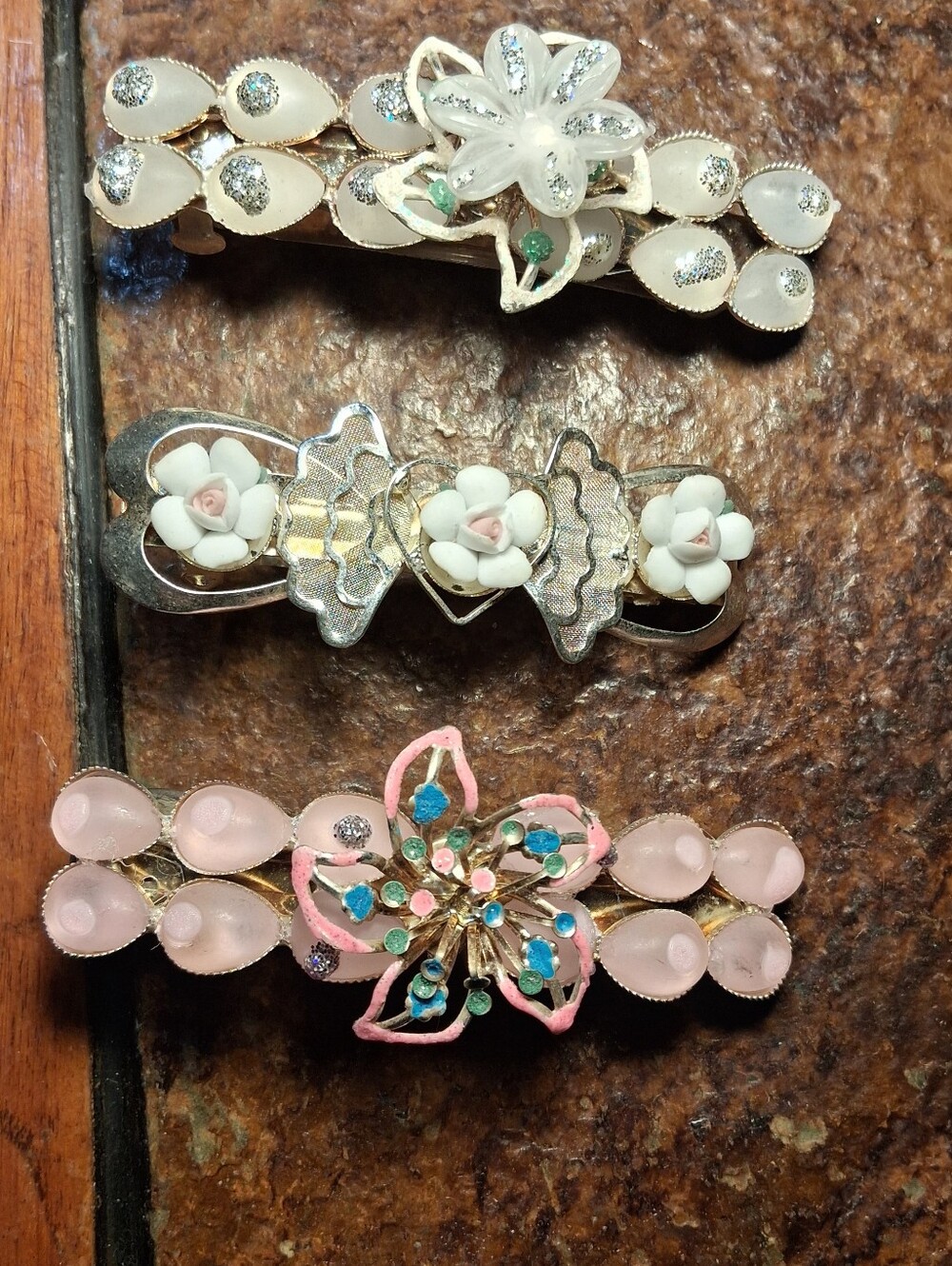 Elegant Pink Floral Hair Clip Set - Women Accessories . This Is Open To Buy